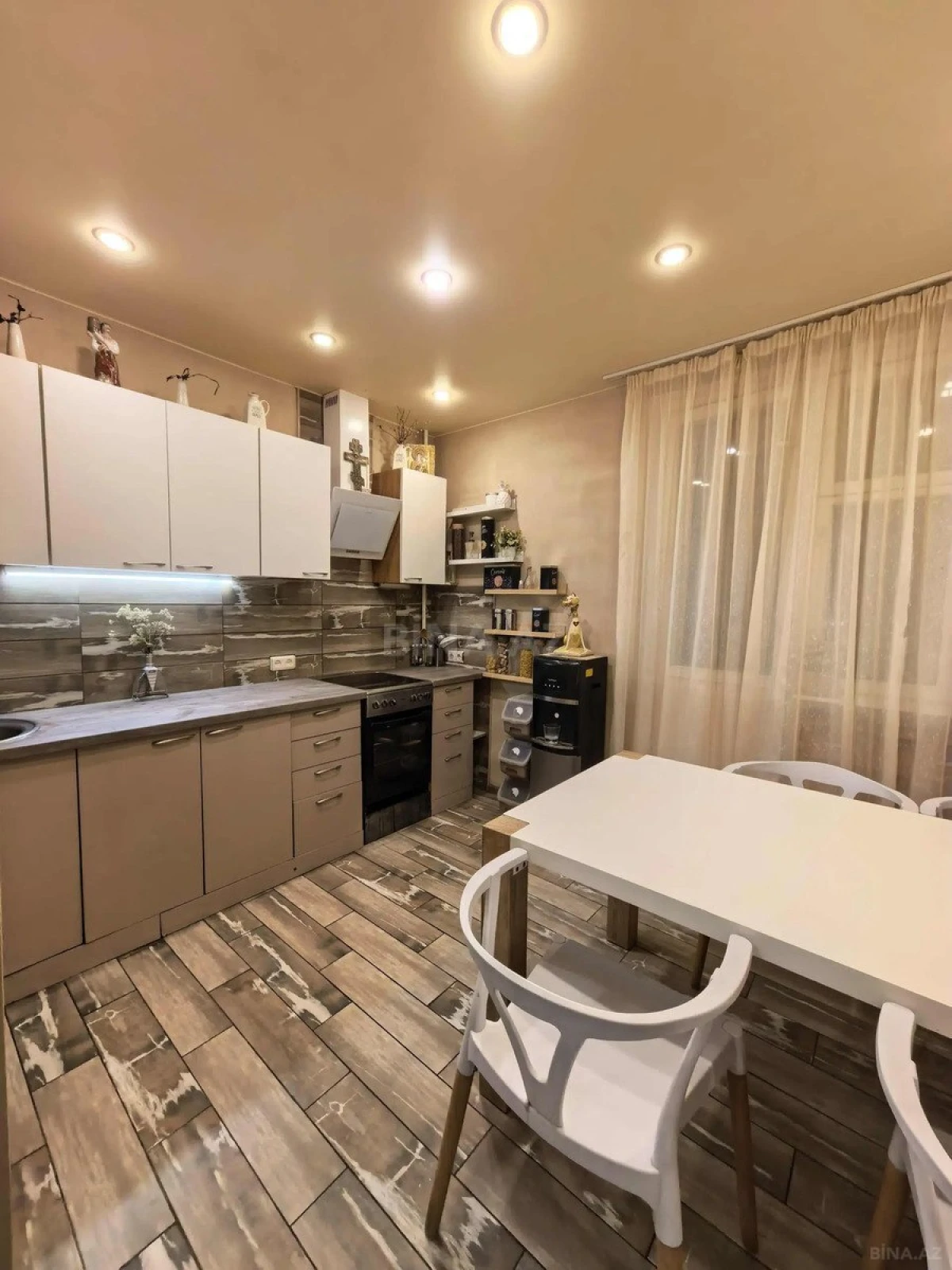 Satılır 3 otaqlı mənzil 70 m²