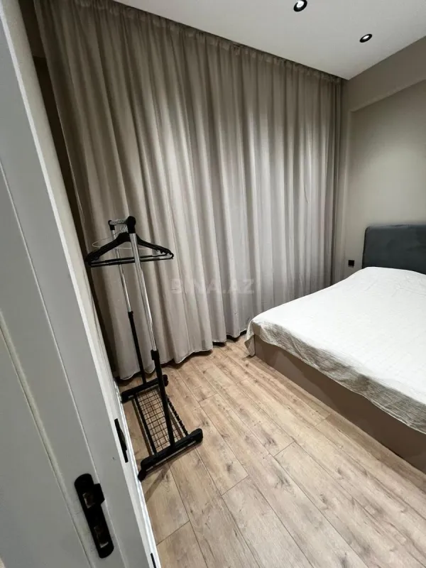 Kirayə verilir 2 otaqlı mənzil 72 m²