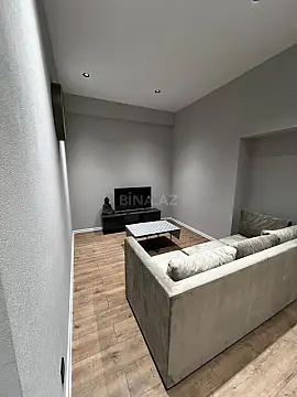 Kirayə verilir 2 otaqlı mənzil 72 m²