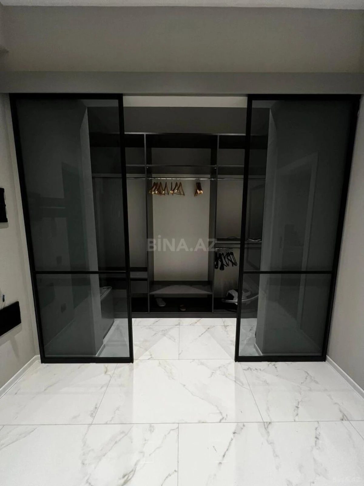 Kirayə verilir 2 otaqlı mənzil 72 m²