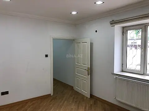 Kirayə verilir obyekt 160 m²