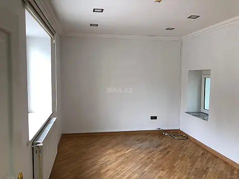 Kirayə verilir obyekt 160 m²