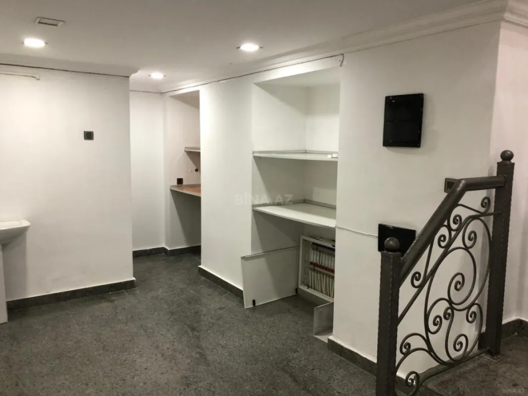 Kirayə verilir obyekt 160 m²