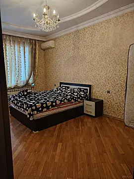 Kirayə verilir 3 otaqlı mənzil 118 m²