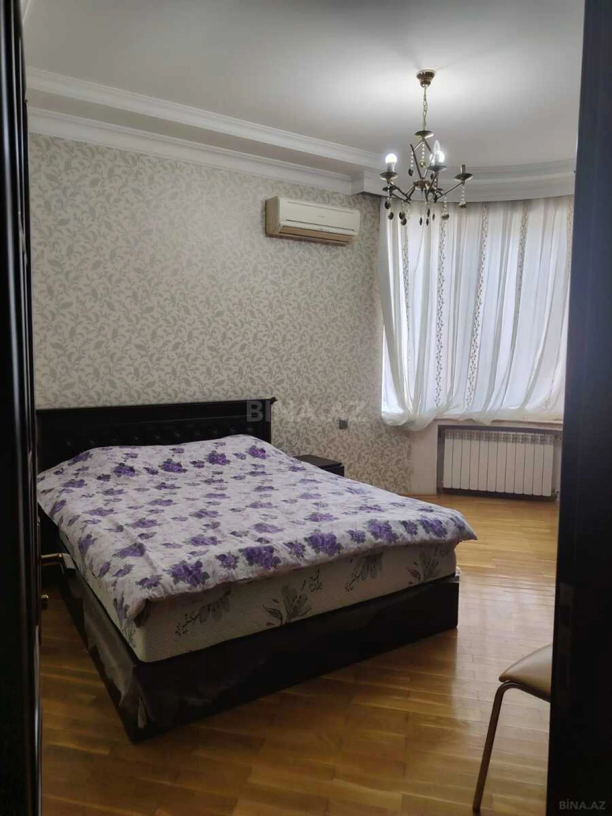 Kirayə verilir 3 otaqlı mənzil 118 m²