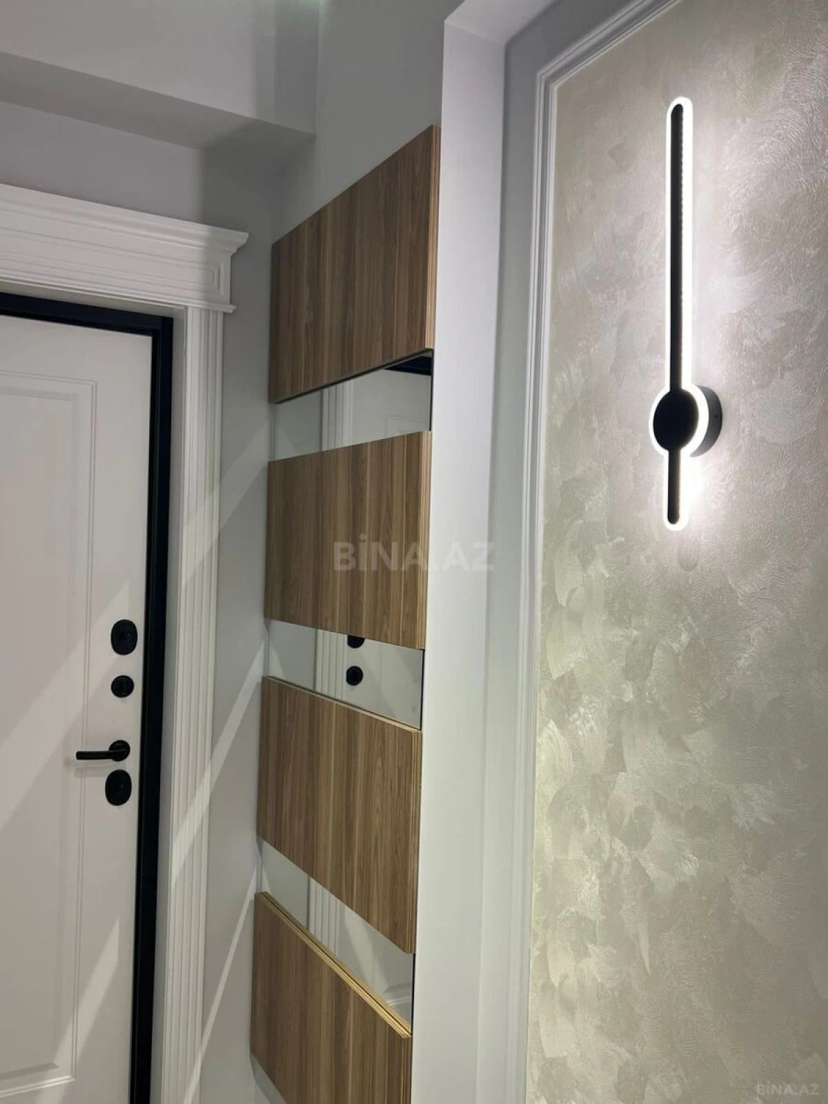 Satılır 2 otaqlı mənzil 66 m²