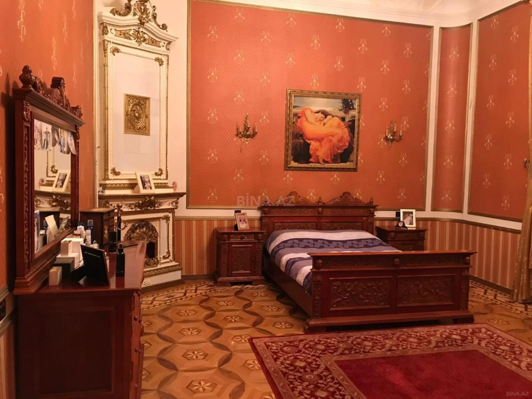 Satılır 6 otaqlı mənzil 290 m²