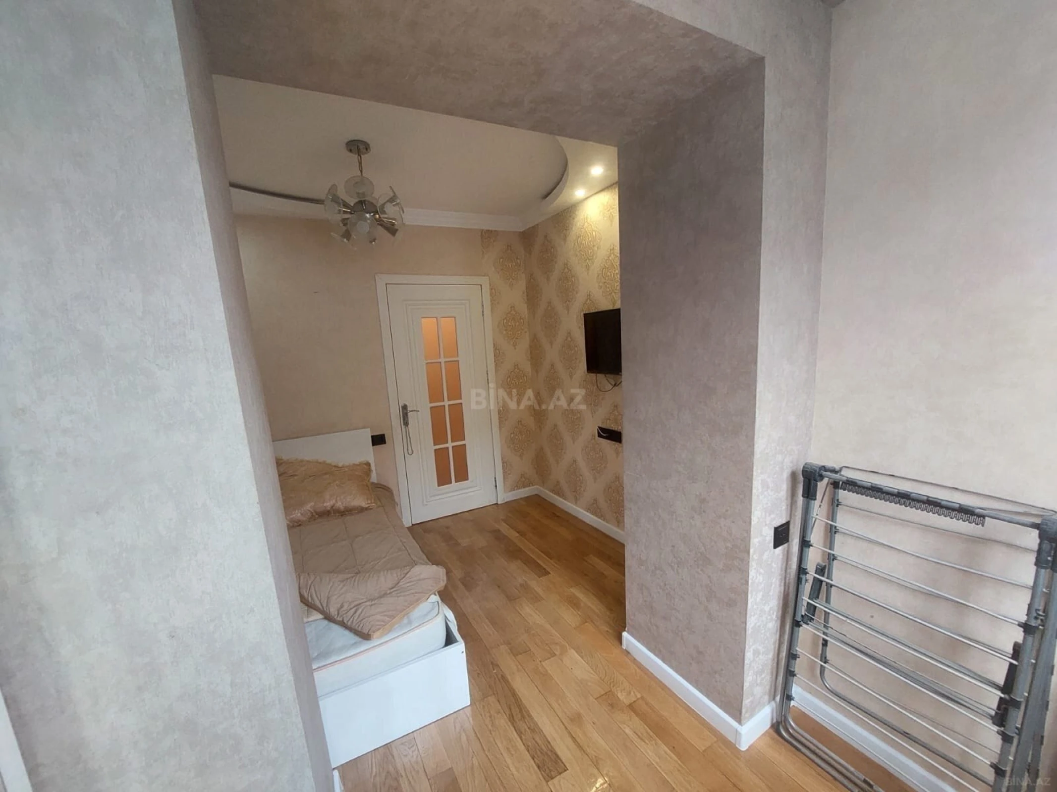 Kirayə verilir 2 otaqlı mənzil 44 m²