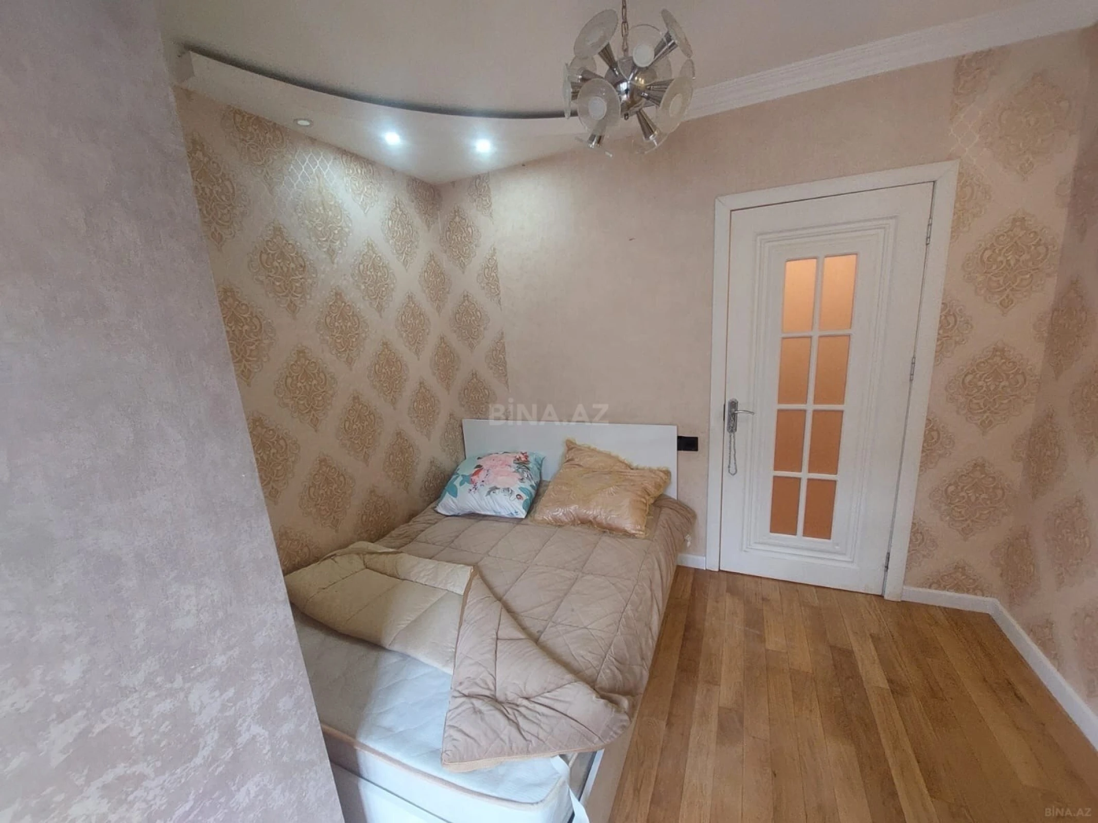 Kirayə verilir 2 otaqlı mənzil 44 m²