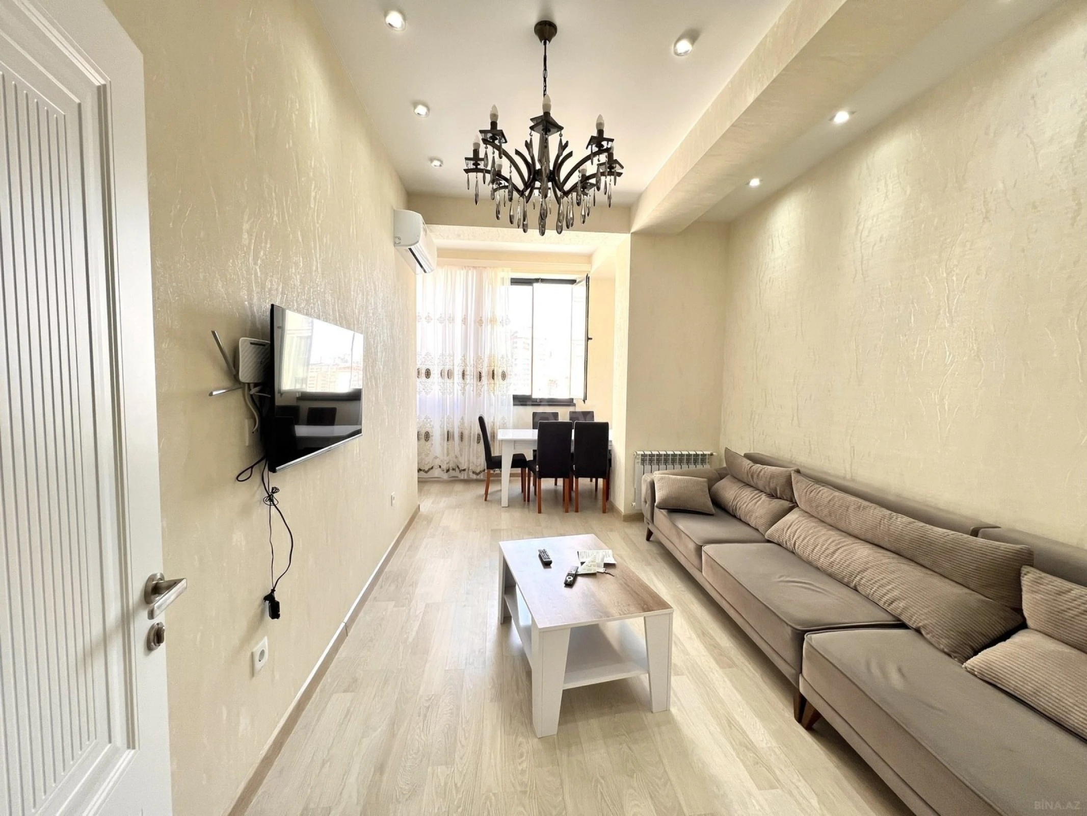 Kirayə verilir 2 otaqlı mənzil 80 m²