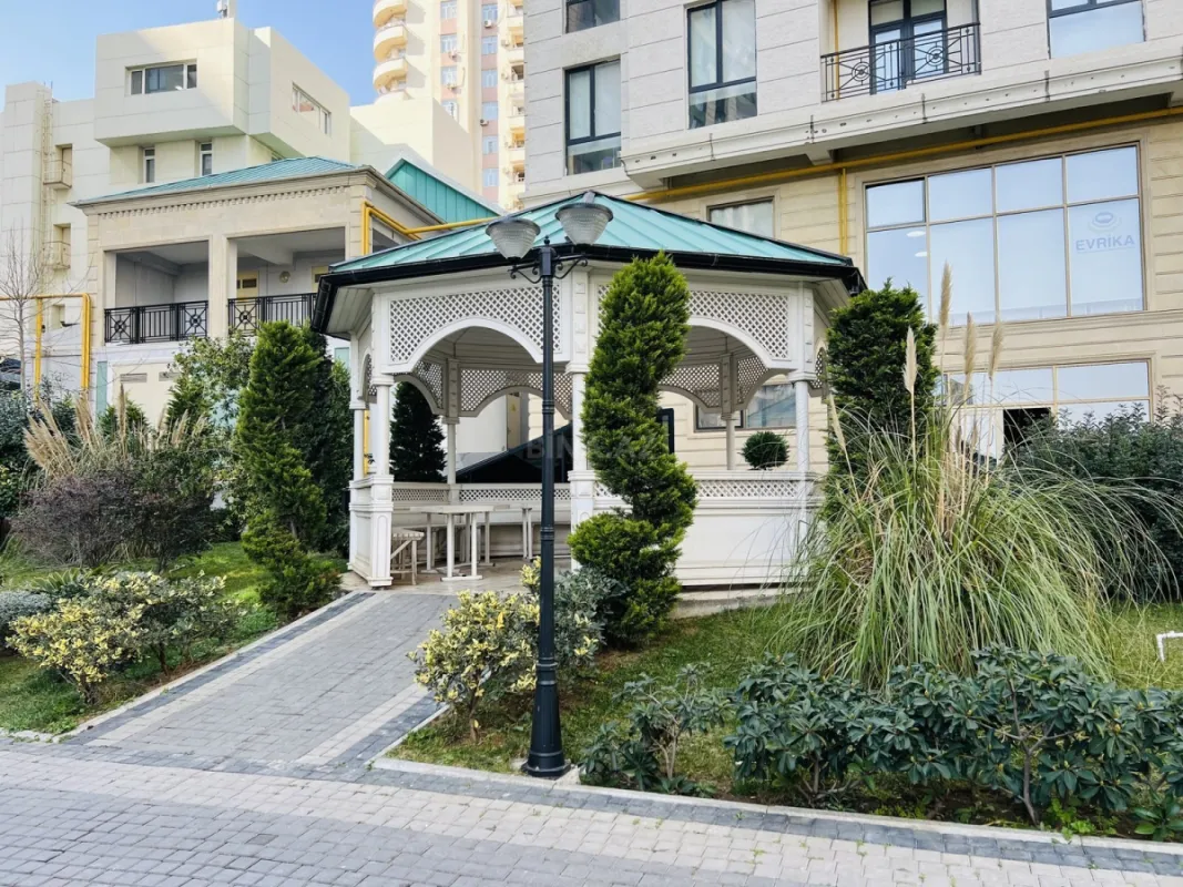 Kirayə verilir 2 otaqlı mənzil 80 m²