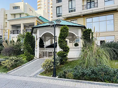 Kirayə verilir 2 otaqlı mənzil 80 m²