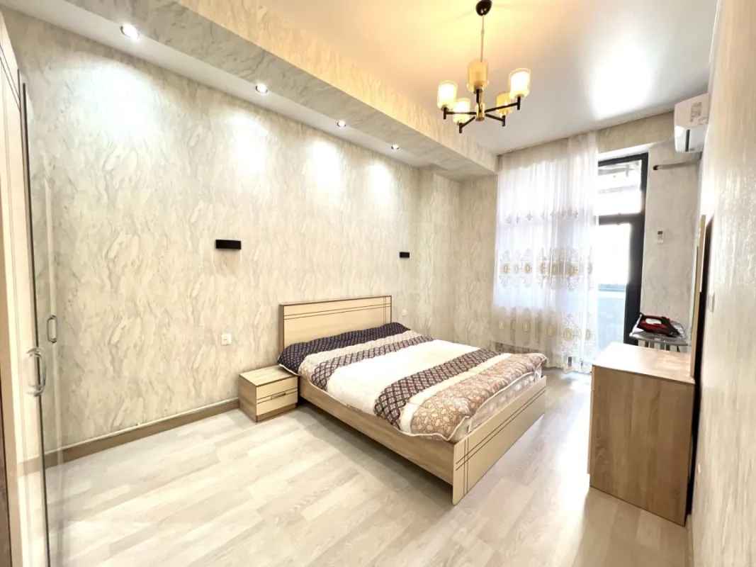Kirayə verilir 2 otaqlı mənzil 80 m²