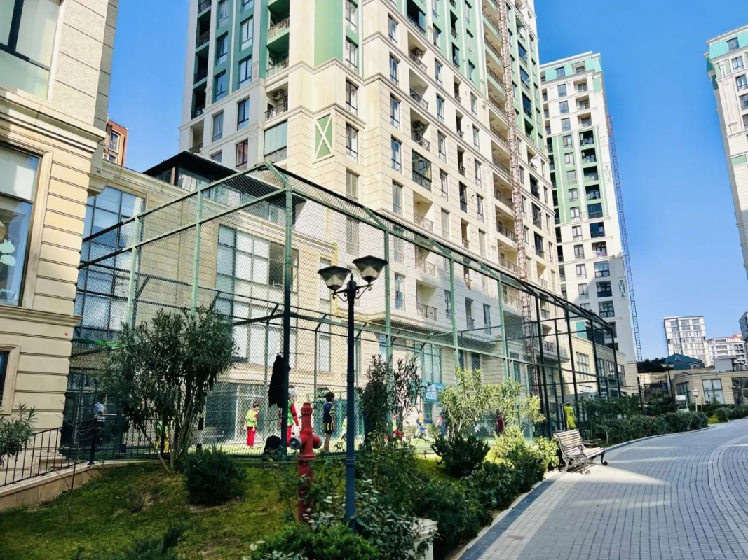 Kirayə verilir 2 otaqlı mənzil 80 m²