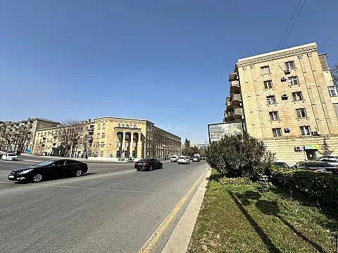 Kirayə verilir 3 otaqlı mənzil 85 m²