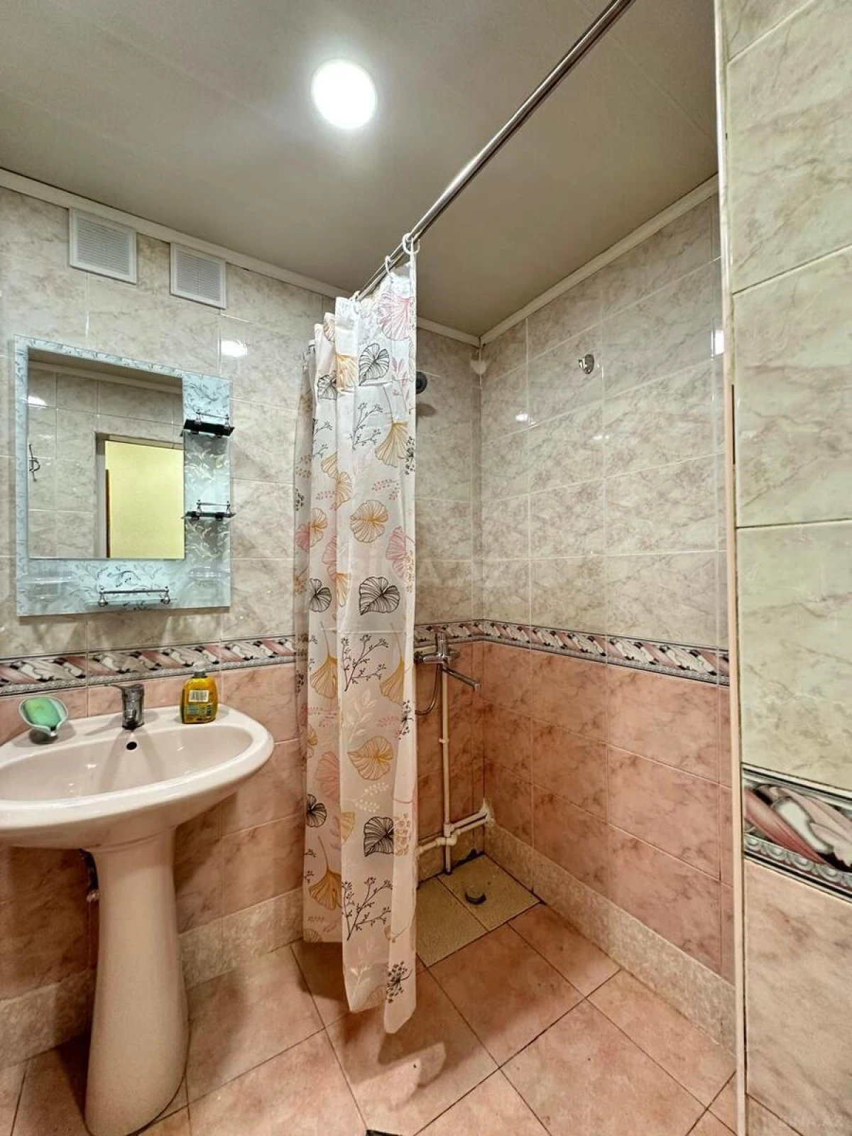Kirayə verilir 3 otaqlı mənzil 85 m²