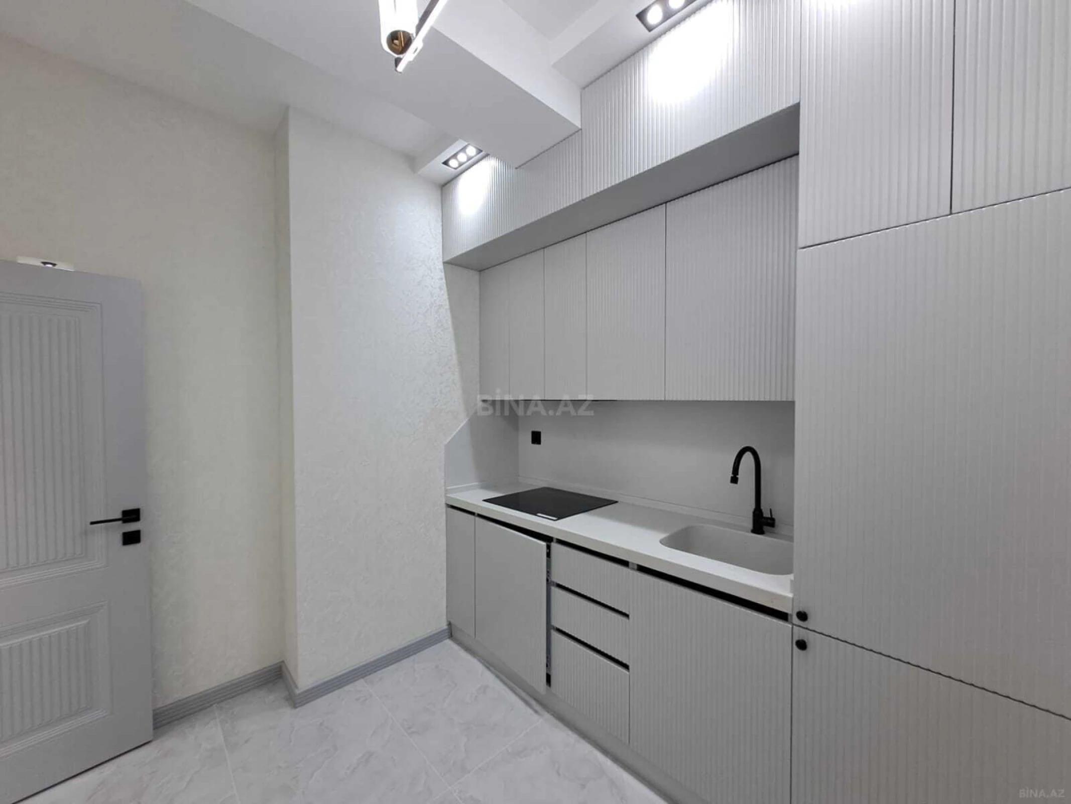 Satılır 2 otaqlı mənzil 51 m²