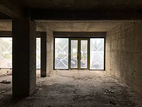 Kirayə verilir obyekt 940 m²