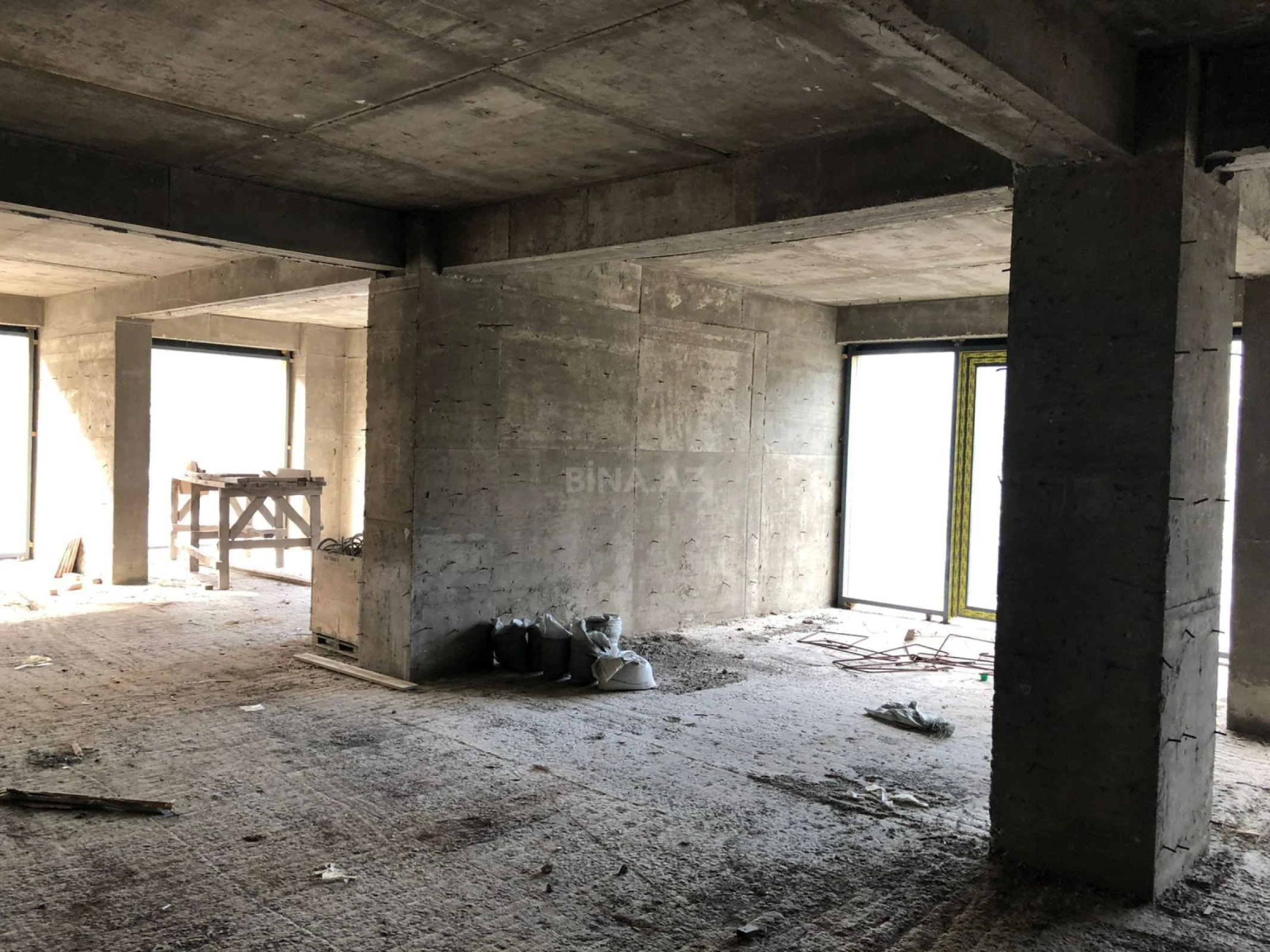 Kirayə verilir obyekt 940 m²