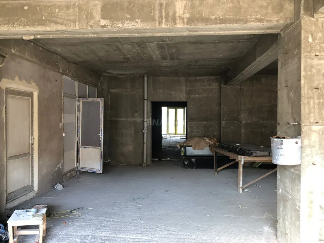 Kirayə verilir obyekt 940 m²