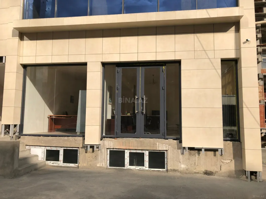 Kirayə verilir obyekt 940 m²