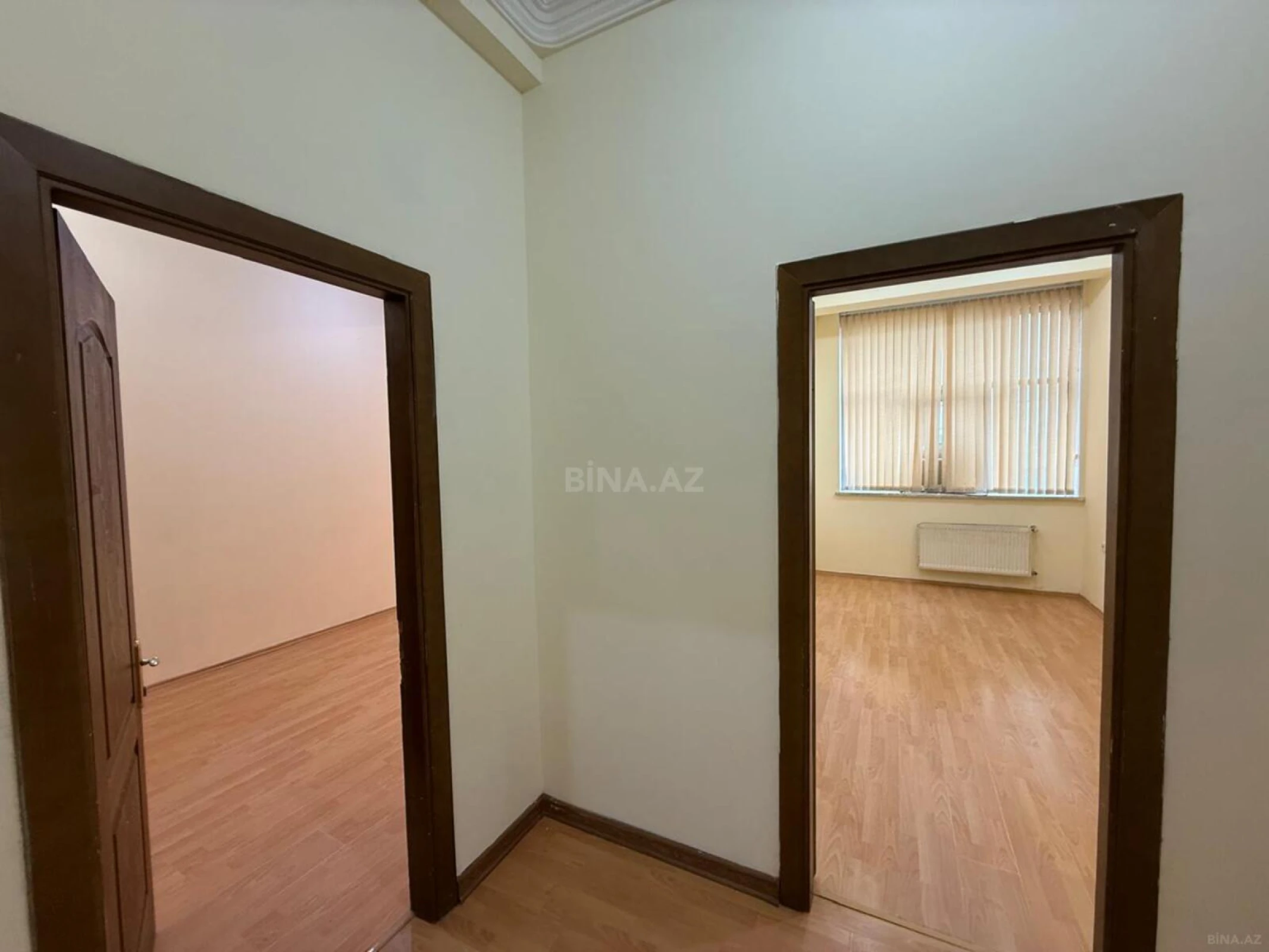 Kirayə verilir 8 otaqlı ofis 260 m²