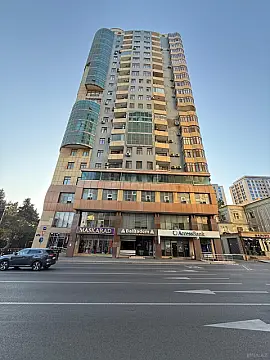 Kirayə verilir 8 otaqlı ofis 260 m²