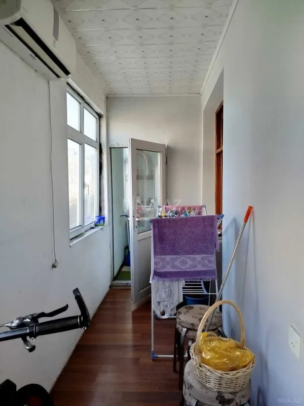 Satılır 5 otaqlı mənzil 110 m²