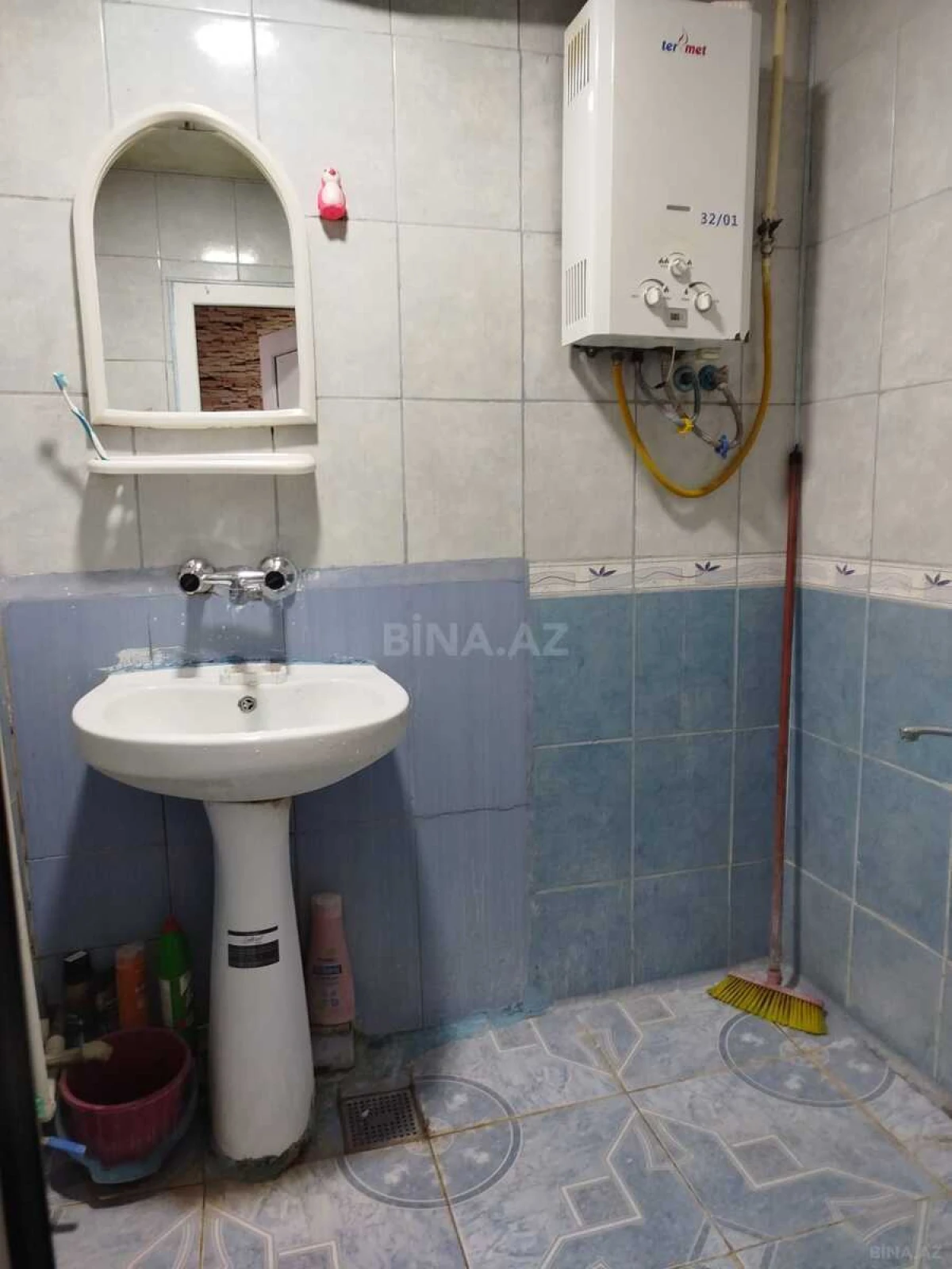 Satılır 5 otaqlı mənzil 110 m²