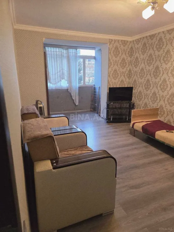 Kirayə verilir 2 otaqlı mənzil 60 m²