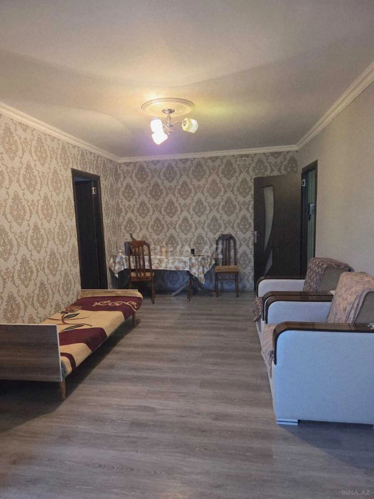 Kirayə verilir 2 otaqlı mənzil 60 m²