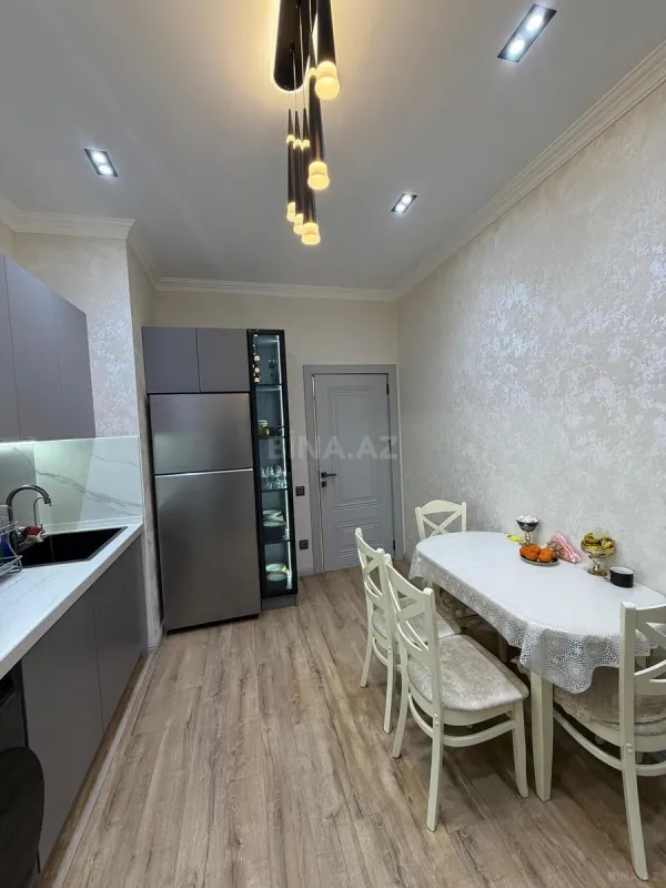 Satılır 2 otaqlı mənzil 75 m²