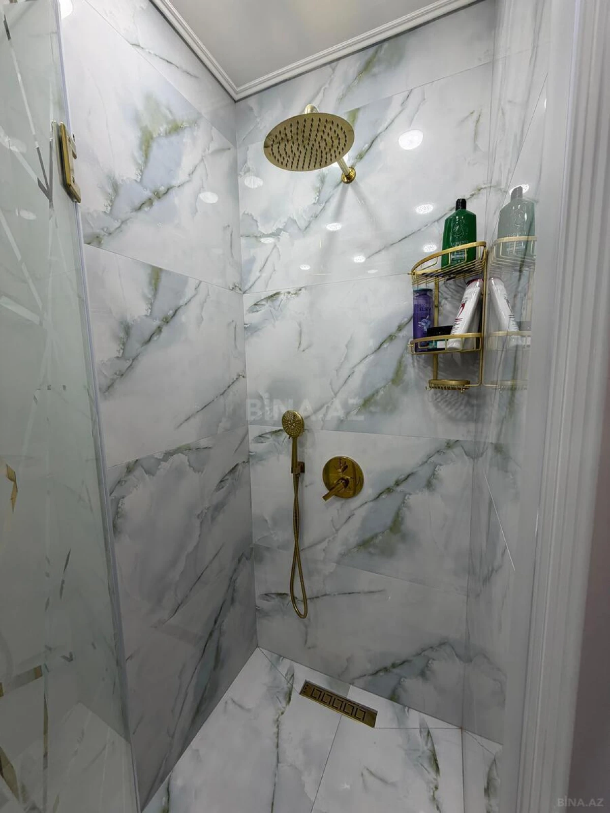 Satılır 2 otaqlı mənzil 75 m²