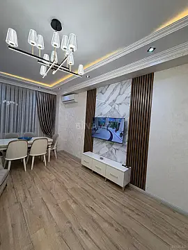 Satılır 2 otaqlı mənzil 75 m²