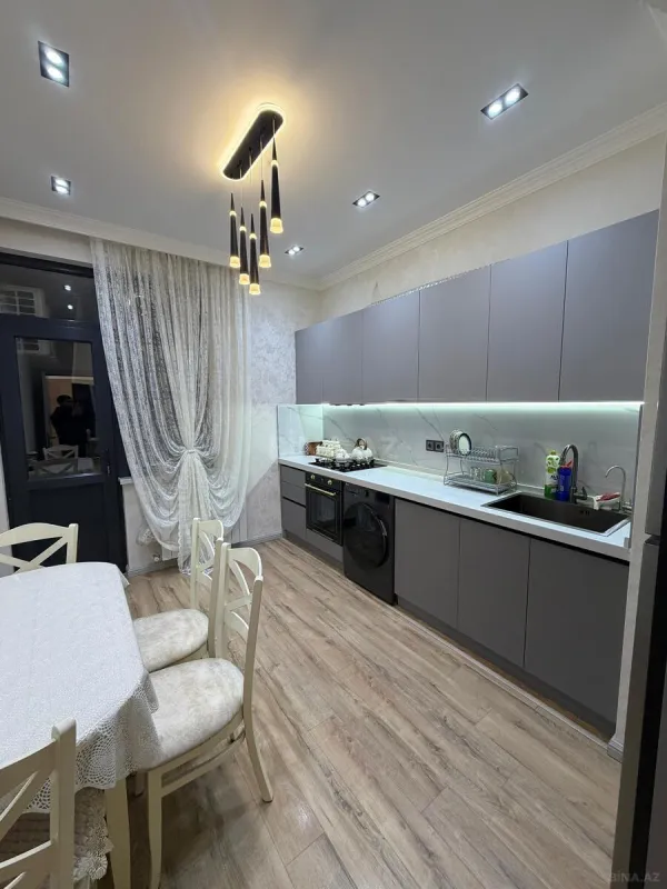 Satılır 2 otaqlı mənzil 75 m²