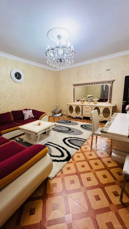 Kirayə verilir 2 otaqlı mənzil 66 m²