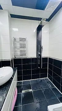 Kirayə verilir 2 otaqlı mənzil 66 m²
