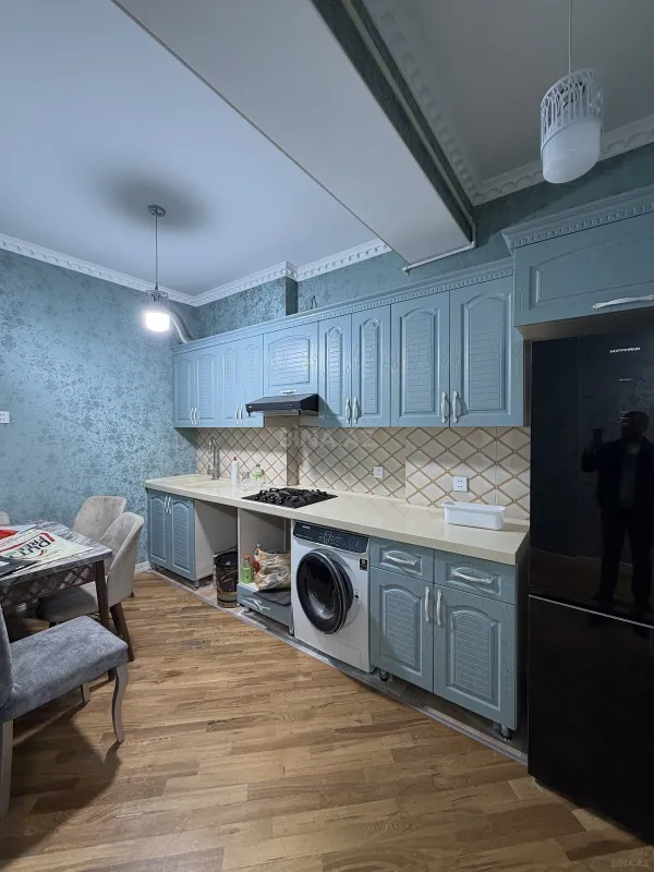 Kirayə verilir 3 otaqlı mənzil 115 m²