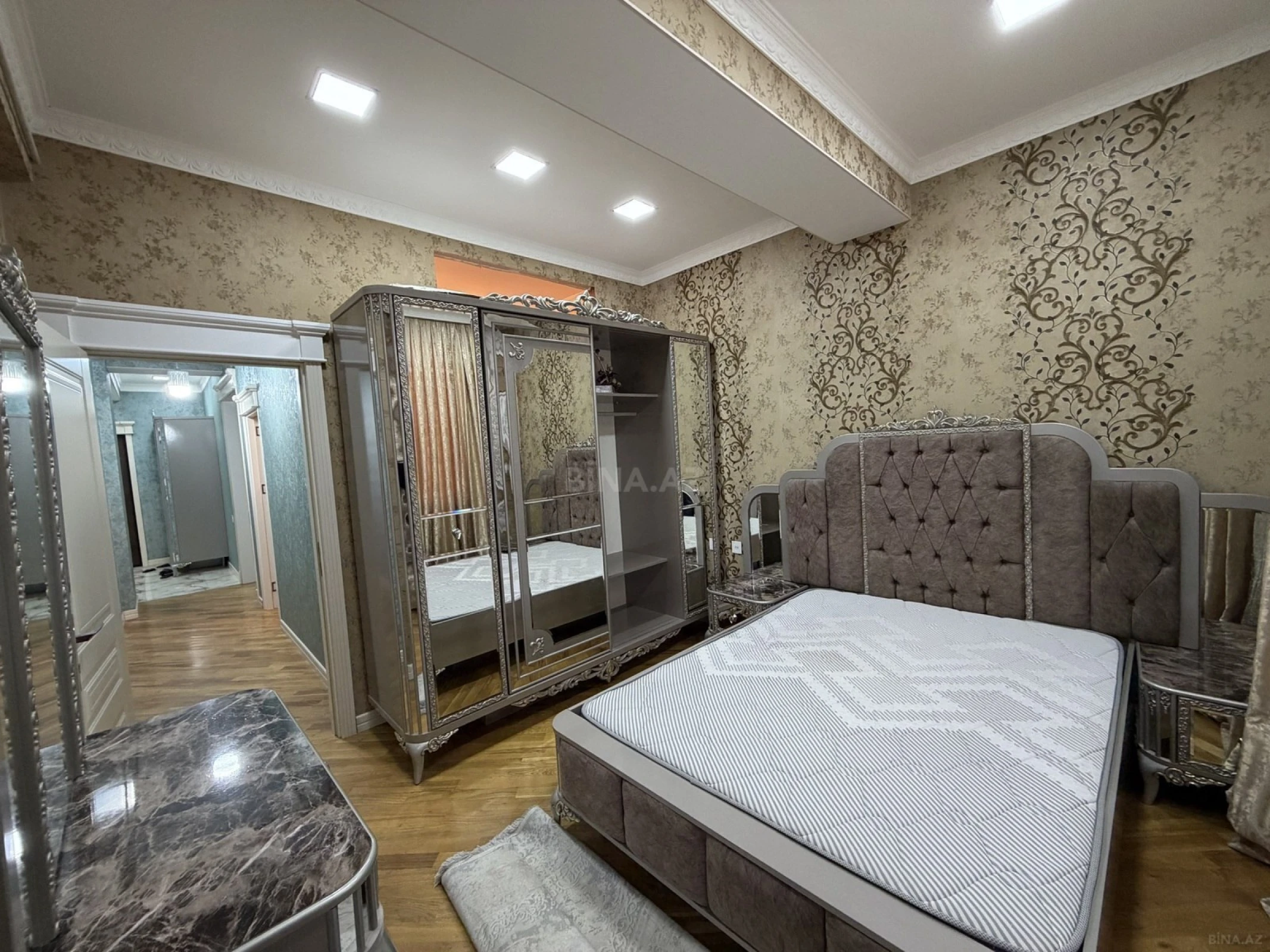 Kirayə verilir 3 otaqlı mənzil 115 m²