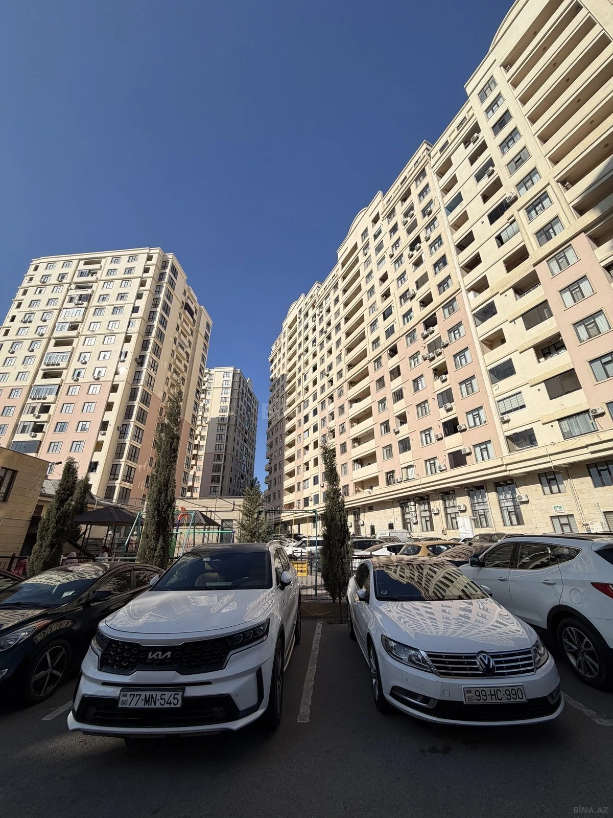 Kirayə verilir 3 otaqlı mənzil 115 m²