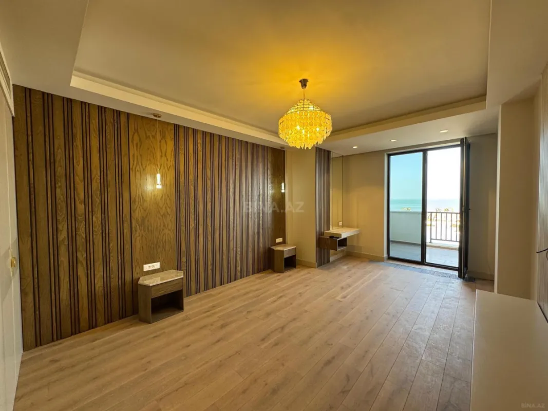 Satılır 2 otaqlı mənzil 117.5 m²