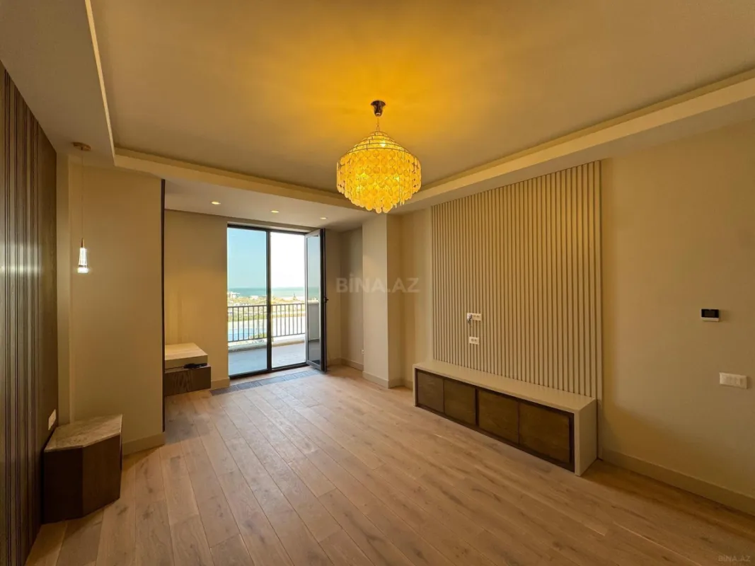 Satılır 2 otaqlı mənzil 117.5 m²