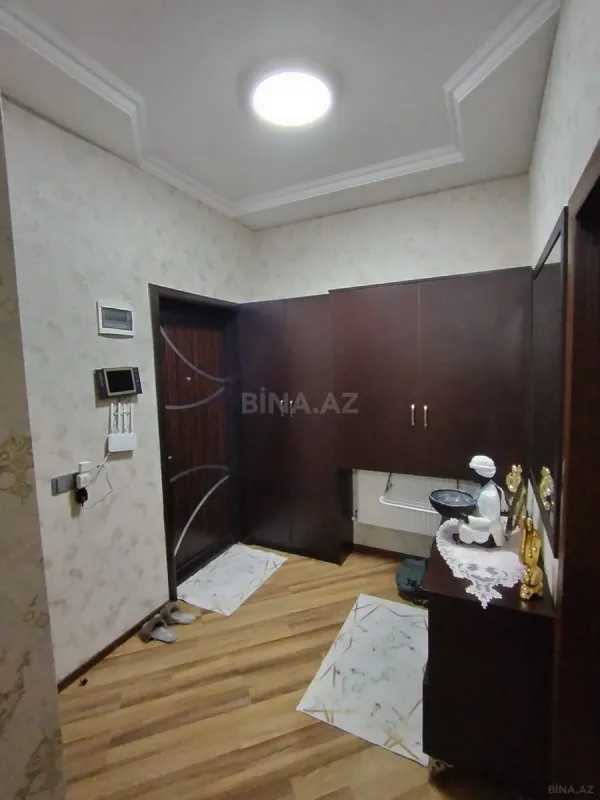 Satılır 3 otaqlı mənzil 83 m²