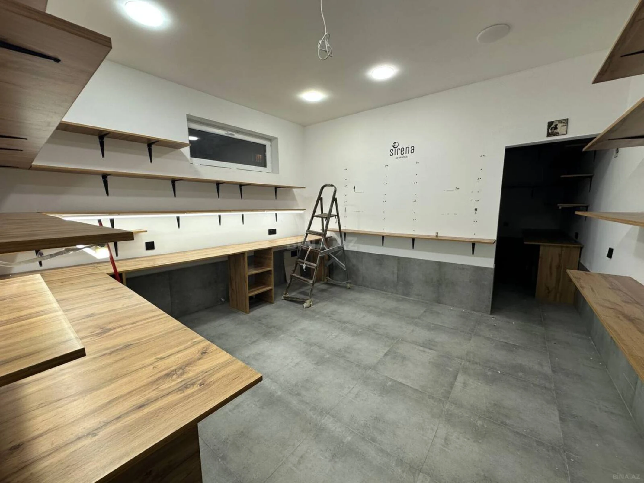 Satılır 6 otaqlı həyət evi 400 m²