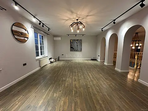 Satılır 6 otaqlı həyət evi 400 m²