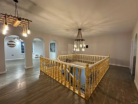 Satılır 6 otaqlı həyət evi 400 m² — Bakı 6 otaq 400.00 m²