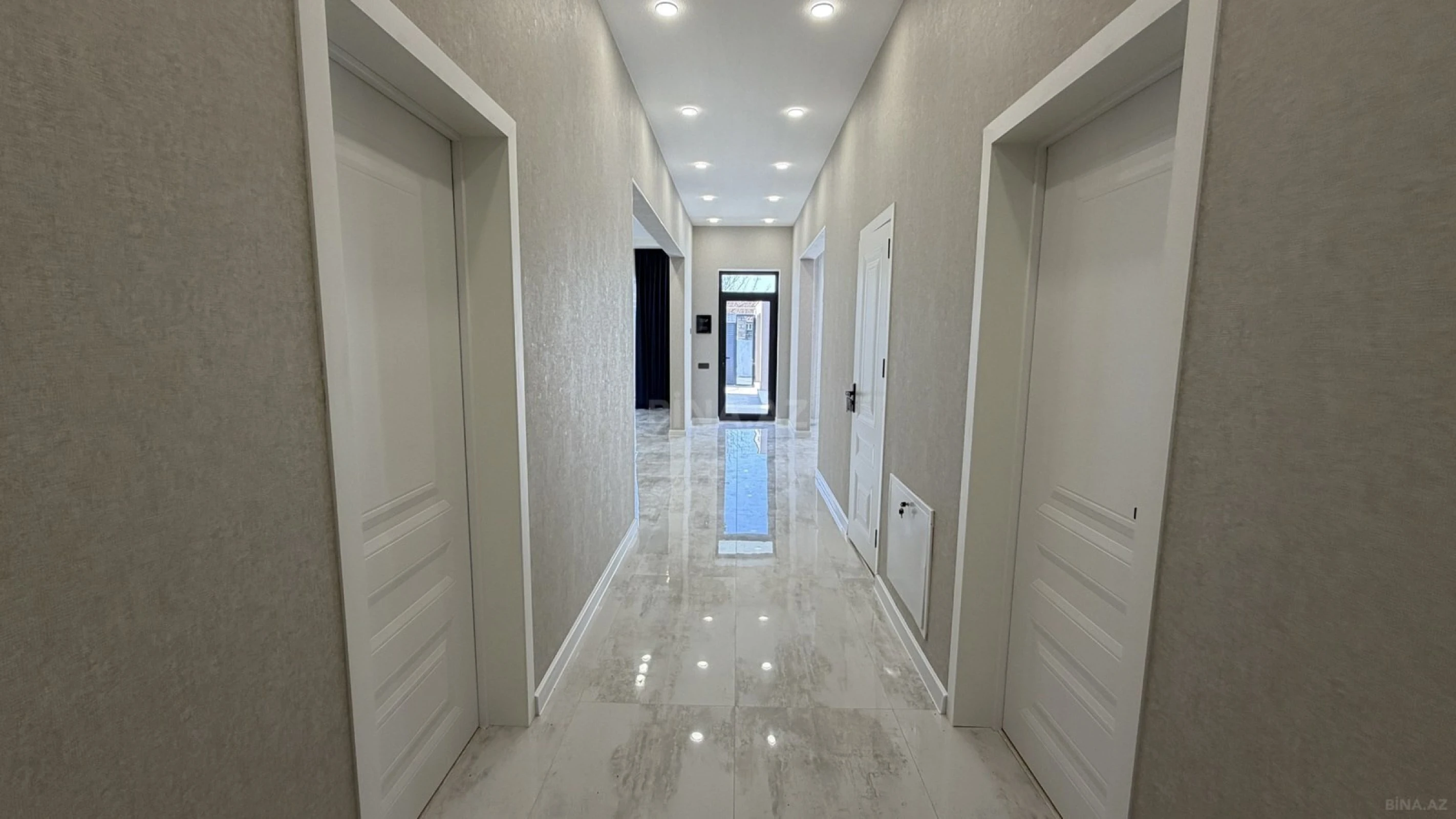Satılır 4 otaqlı həyət evi 130 m²