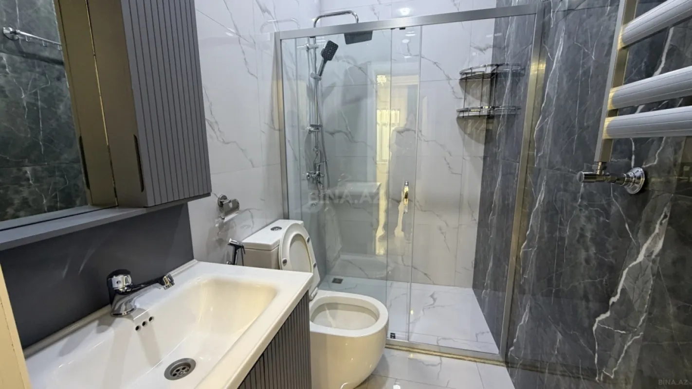 Satılır 4 otaqlı həyət evi 130 m²