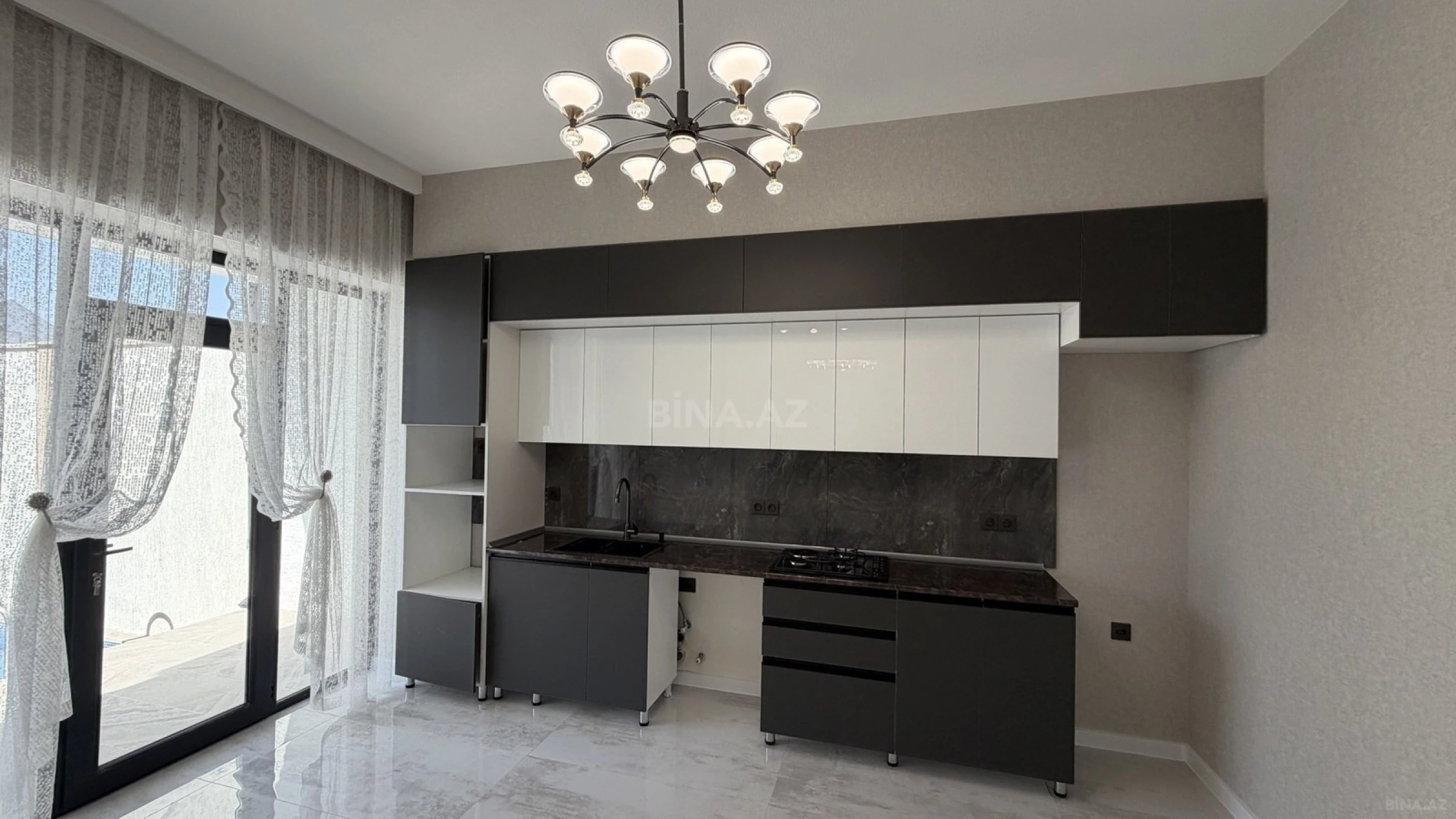 Satılır 4 otaqlı həyət evi 130 m²
