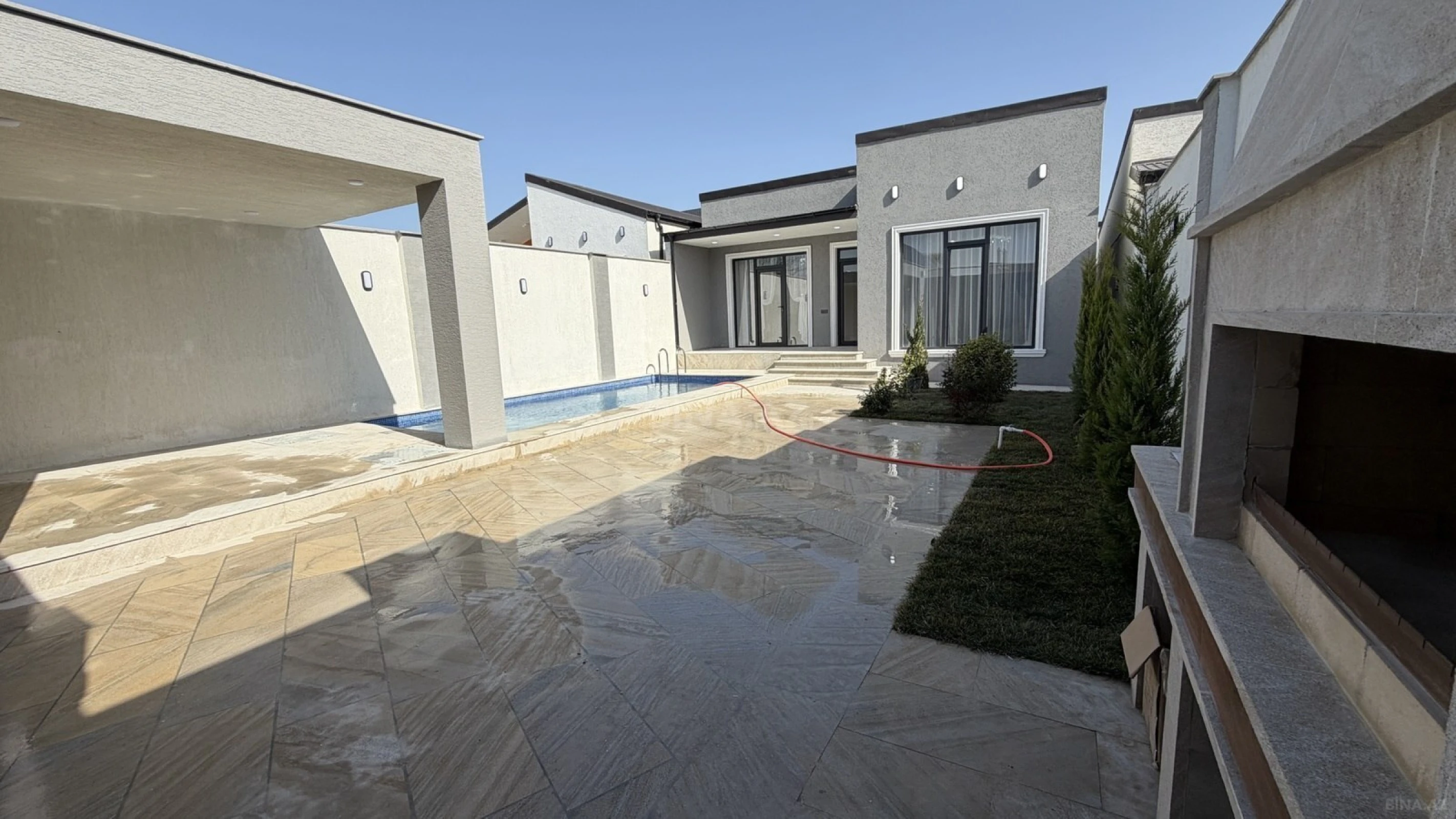 Satılır 4 otaqlı həyət evi 130 m²